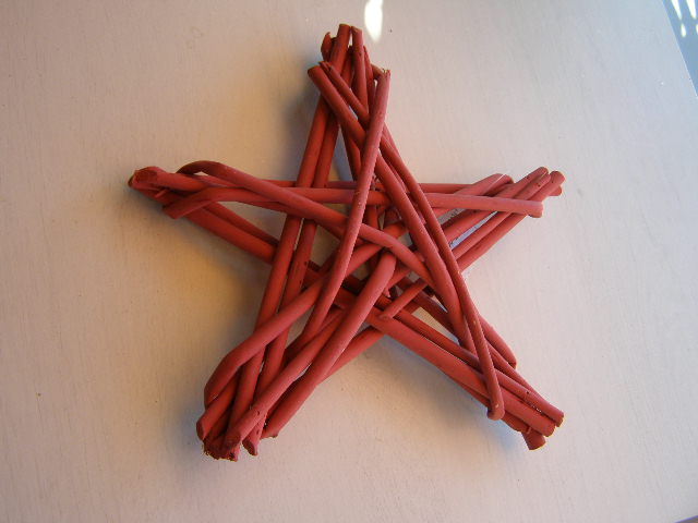 hvězda pletená hrubá - 25 cm - červená