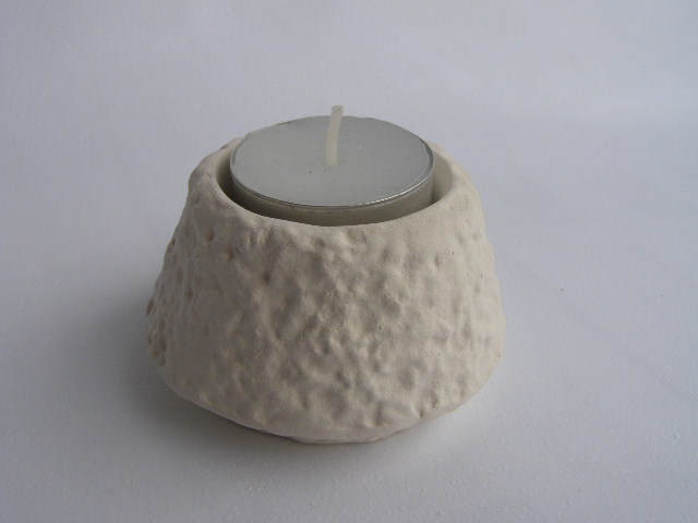 svícen na čajovku - bílá keramika