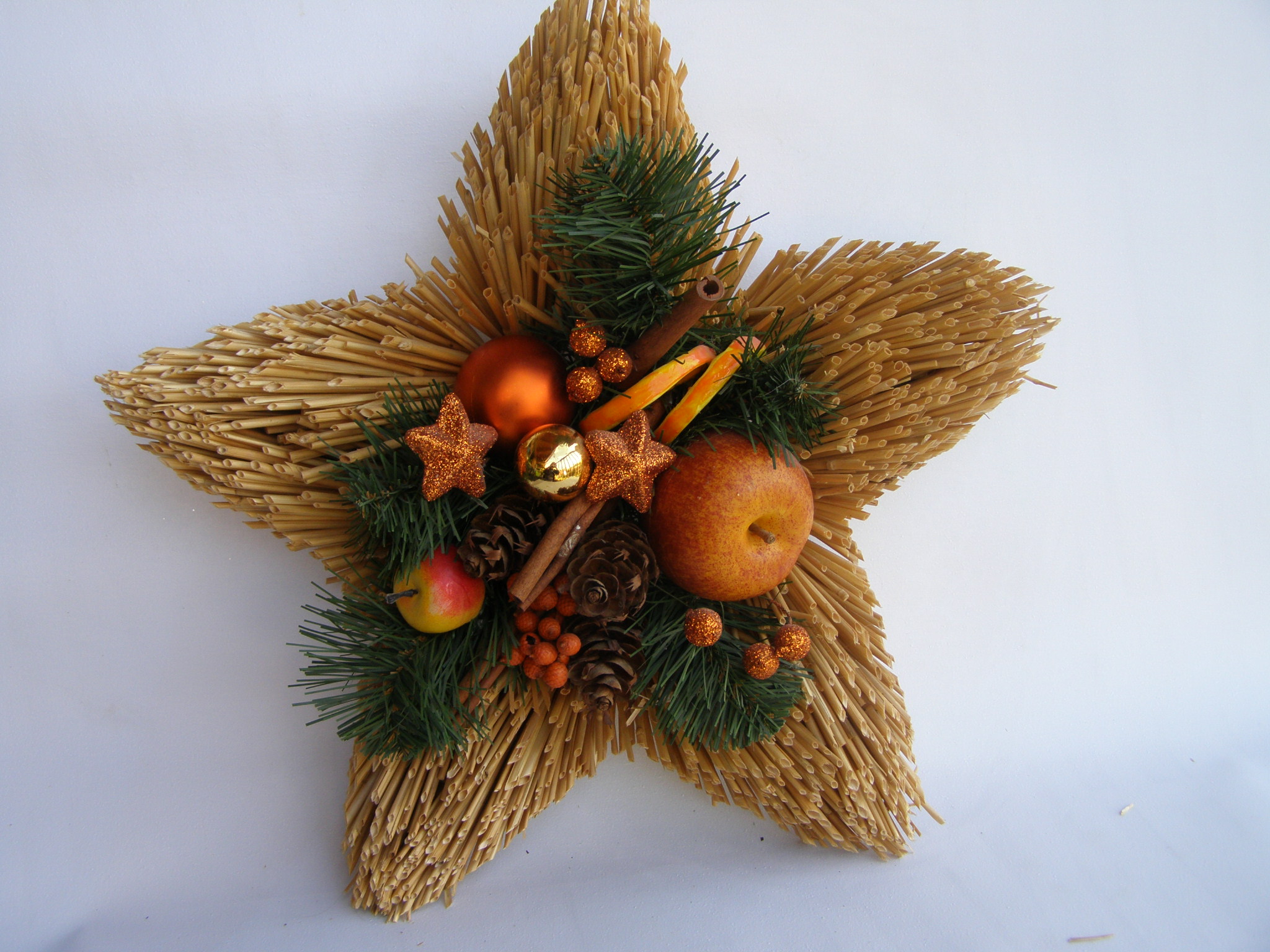 slámová hvězda na dveře - skořicová