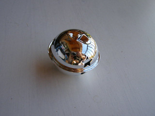 rolnička - 4 cm - 1 ks - stříbrná lesklá