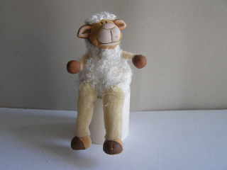 ovce s vlnou s nohama - 13 cm