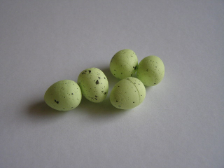 vajíčko mini kropenaté - polystyrén 2 cm - zelené 5 ks