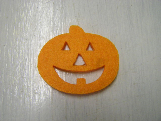filcová halloweenská dýně s lepítkem - 5 x 4,5 cm