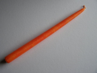 svíčka kónická - drápaná oranžová