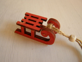 sáňky mini - 5 cm - celočervené