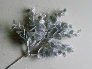 větvička eucalyptus - glitrový stříbrný