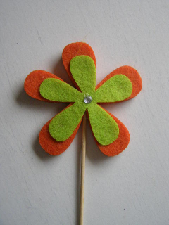 zápich - filcová kytka - oranžovozelená