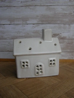 Keramika na svíčku - domek nízký krémový